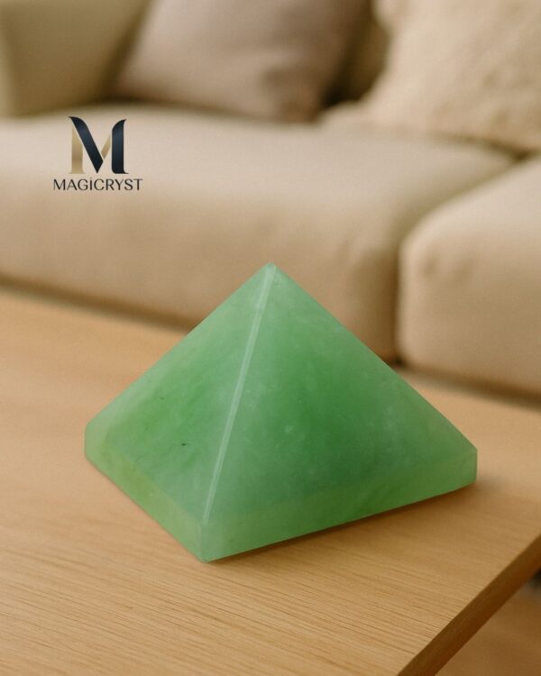Natural Green Aventurine Carving Small Pyramid